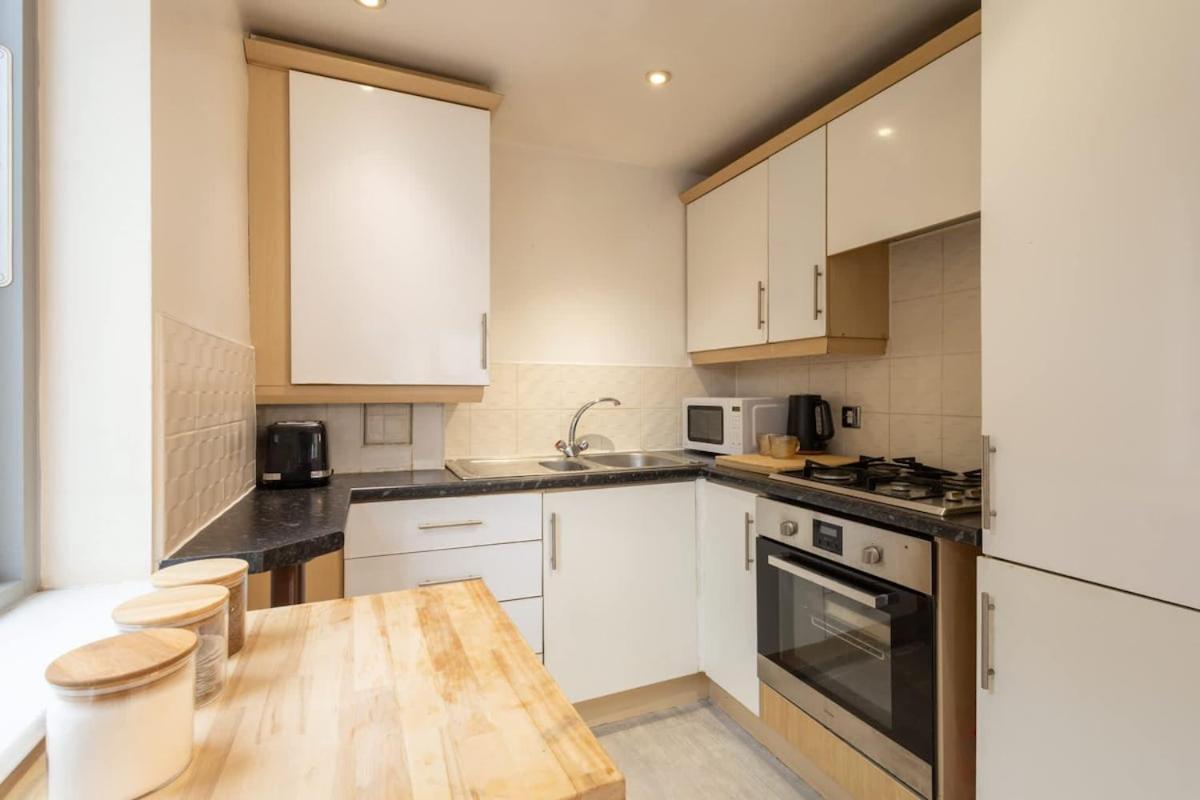2 Bedroom 2 Bathroom Pad *