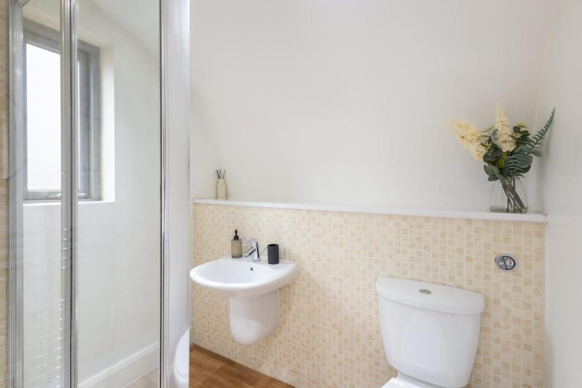 2 Bedroom 2 Bathroom Pad Birmingham